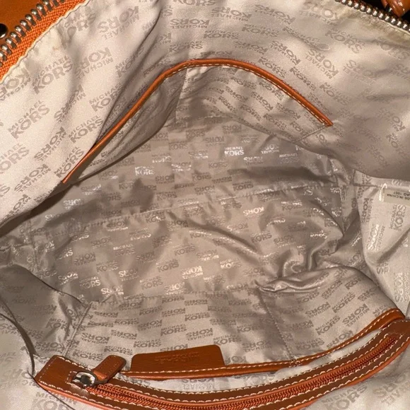 Michael Kors Aster Tote - Picture 6 of 6